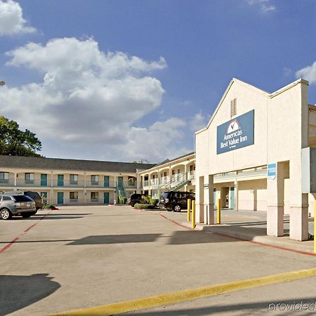 Americas Best Value Inn 麦金尼 外观 照片