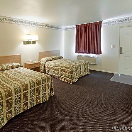Americas Best Value Inn 麦金尼 客房 照片
