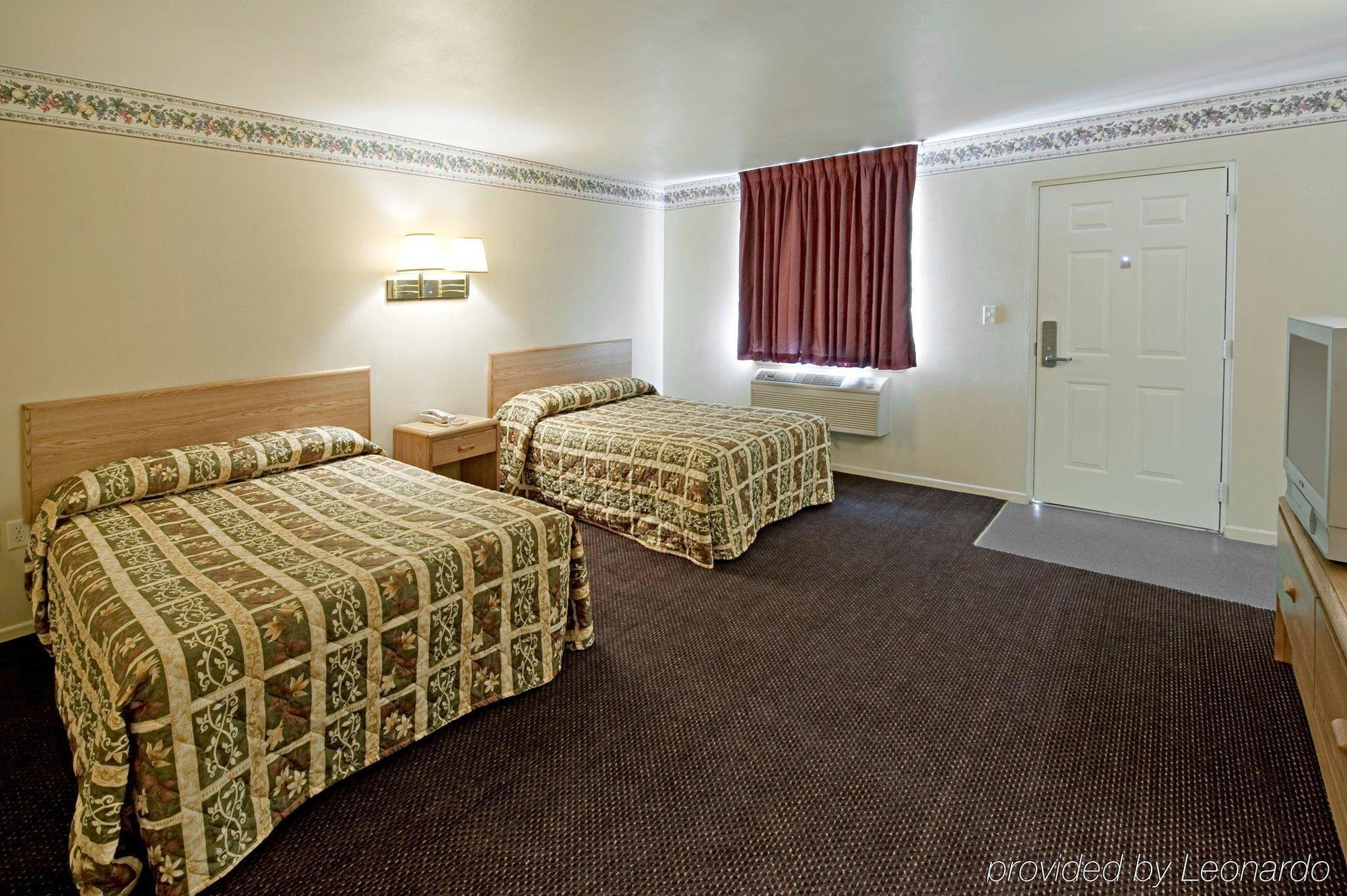 Americas Best Value Inn 麦金尼 客房 照片