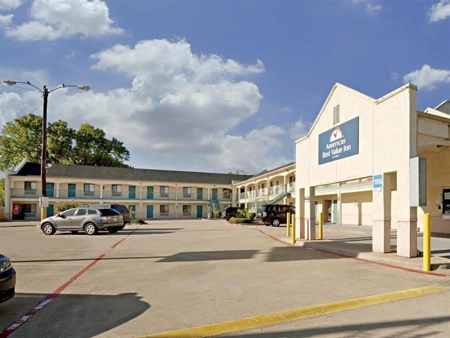 Americas Best Value Inn 麦金尼 外观 照片